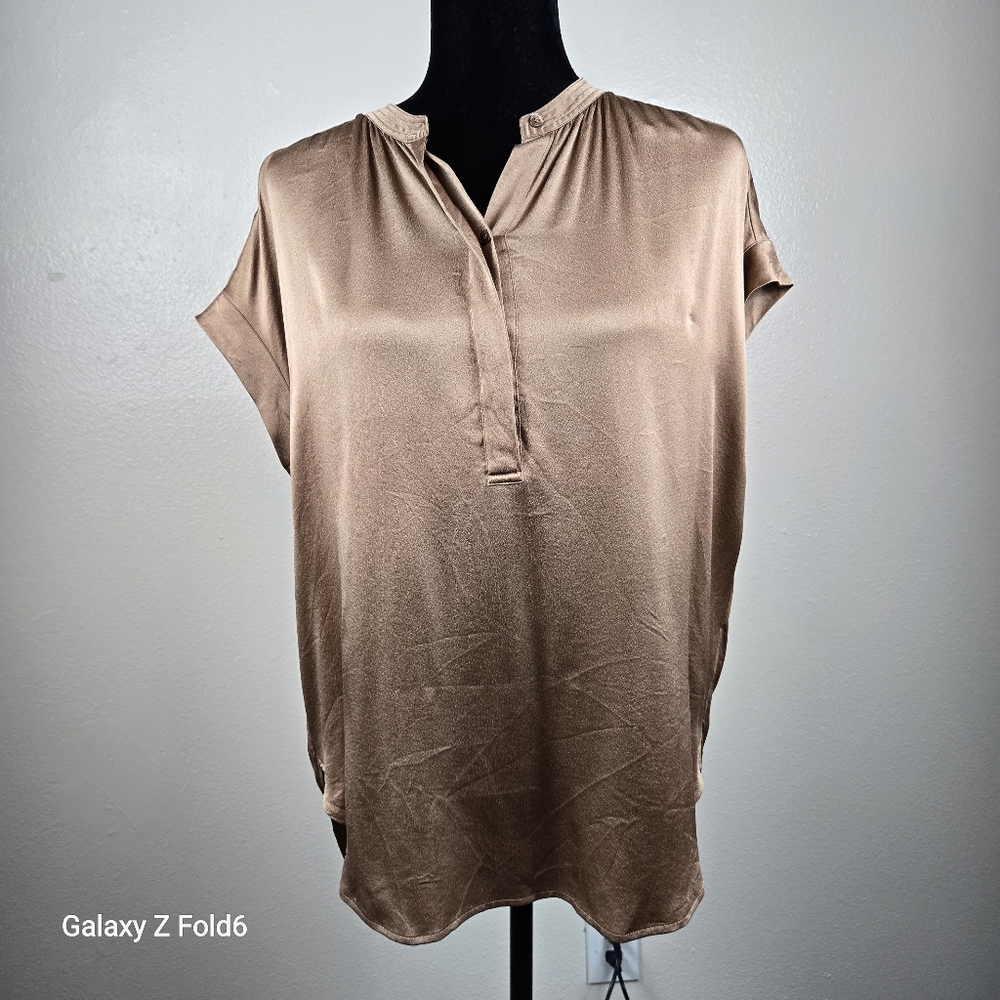 Vince 100% Silk‎ Taupe Brown Blouse Short Sleeve Popover Top Size Small S/P